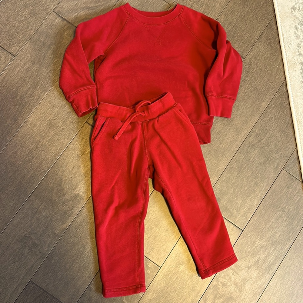Primary Sweatsuit